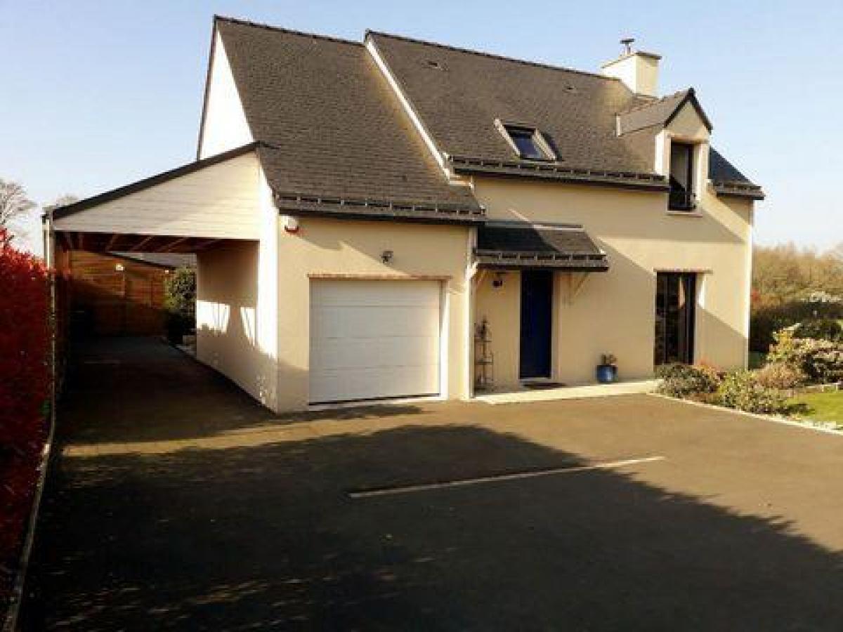 Picture of Home For Sale in Pipriac, Bretagne, France