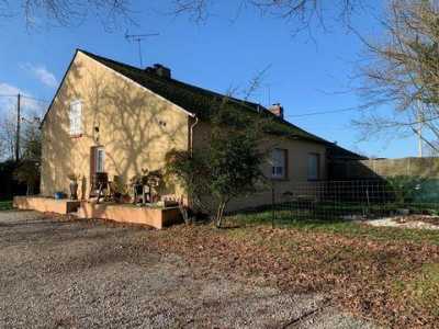 Home For Sale in Pipriac, France