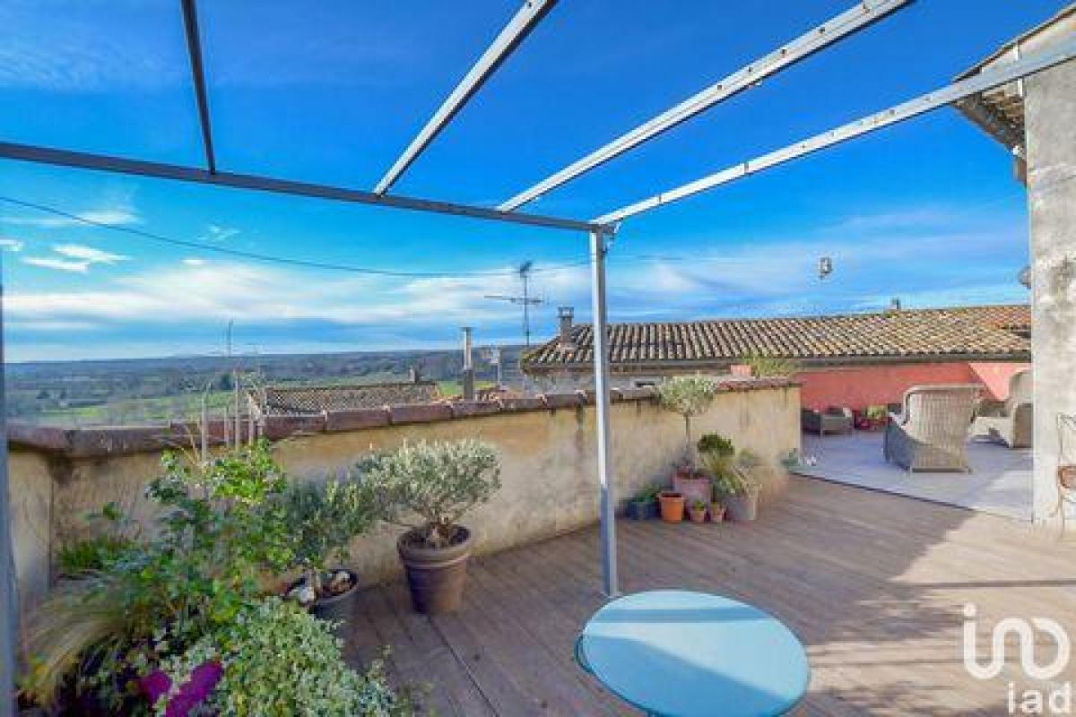 Picture of Home For Sale in Moussac, Poitou Charentes, France