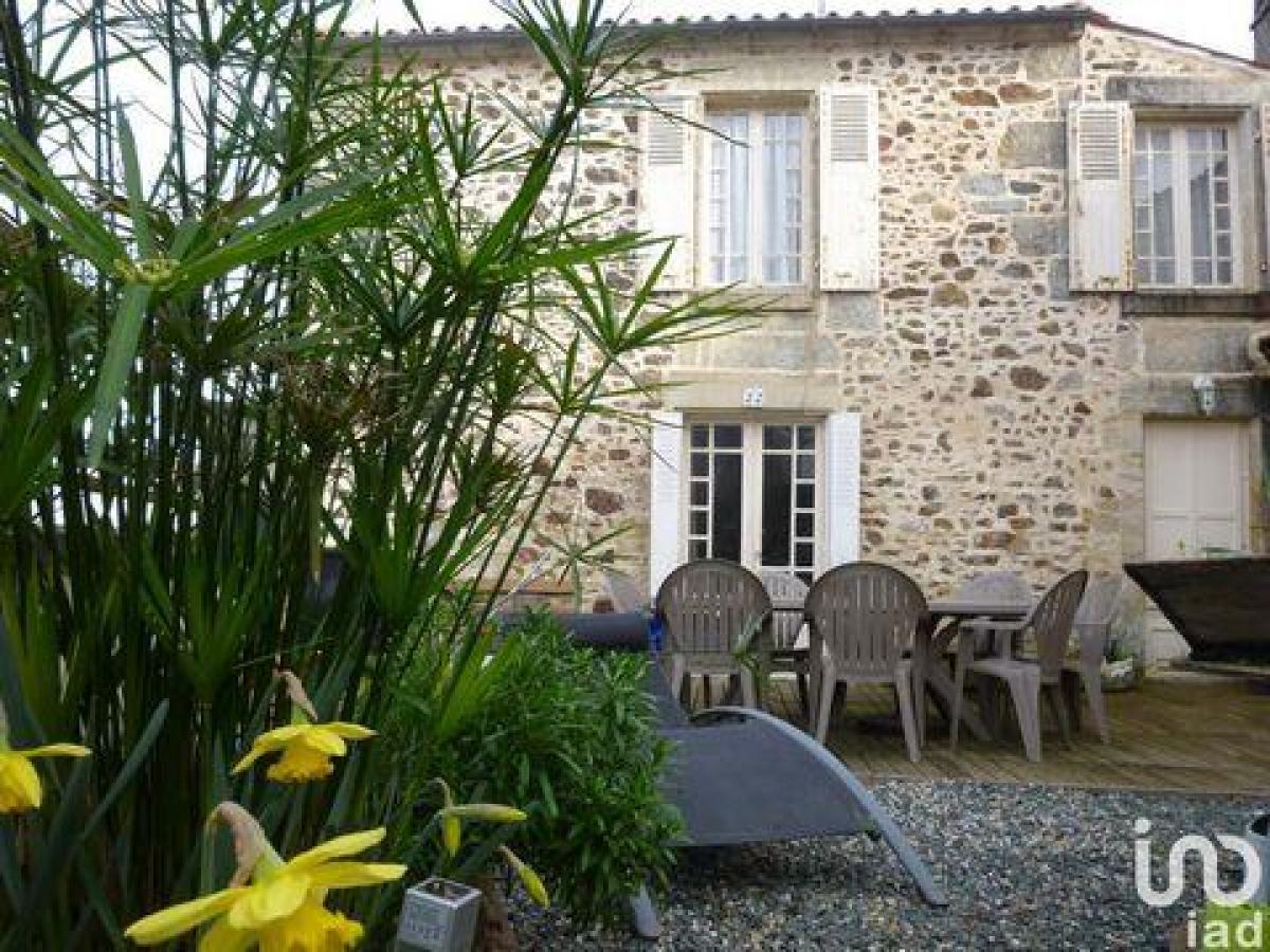 Picture of Home For Sale in Mervent, Pays De La Loire, France