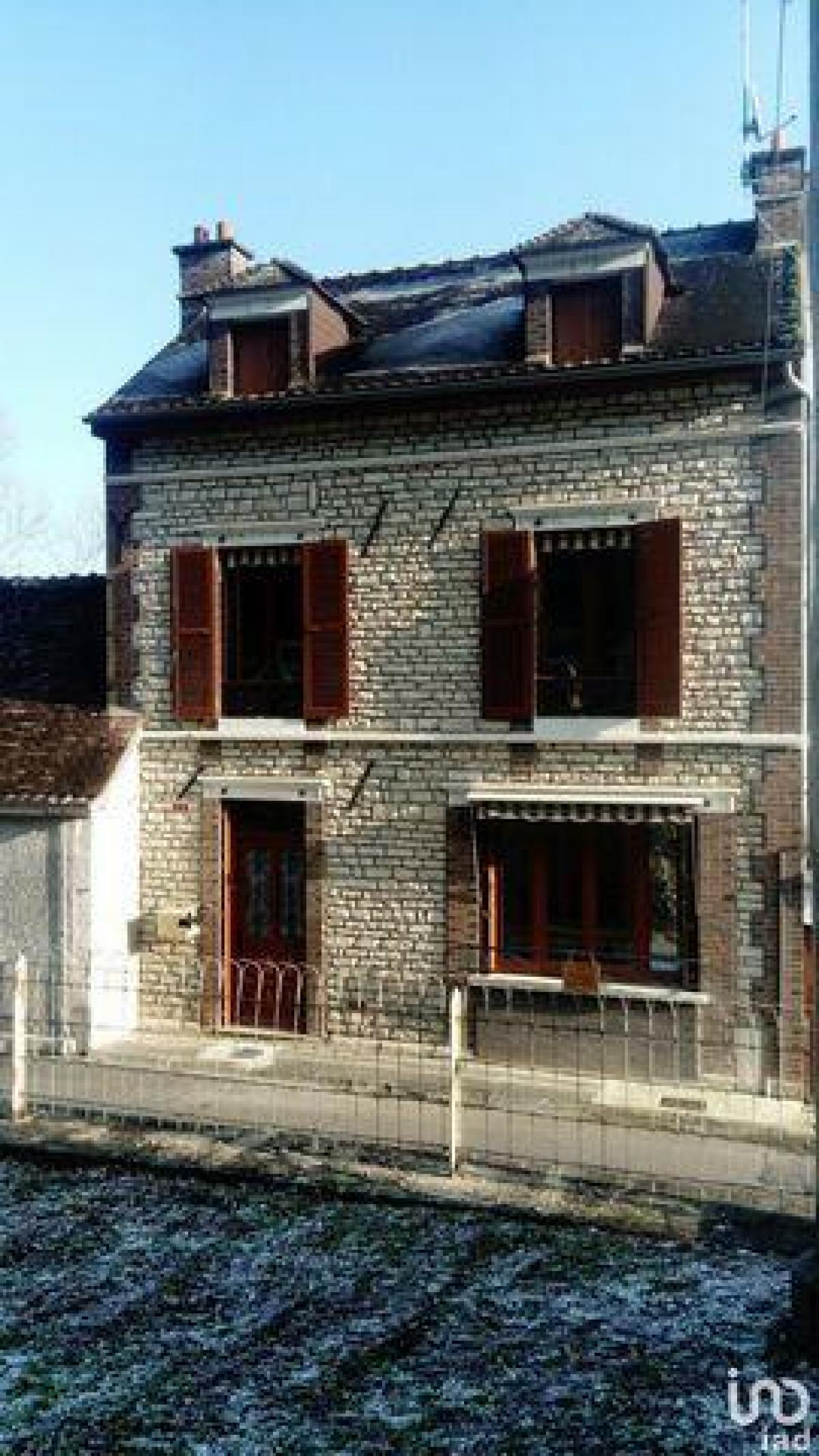 Picture of Home For Sale in Tonnerre, Bourgogne, France