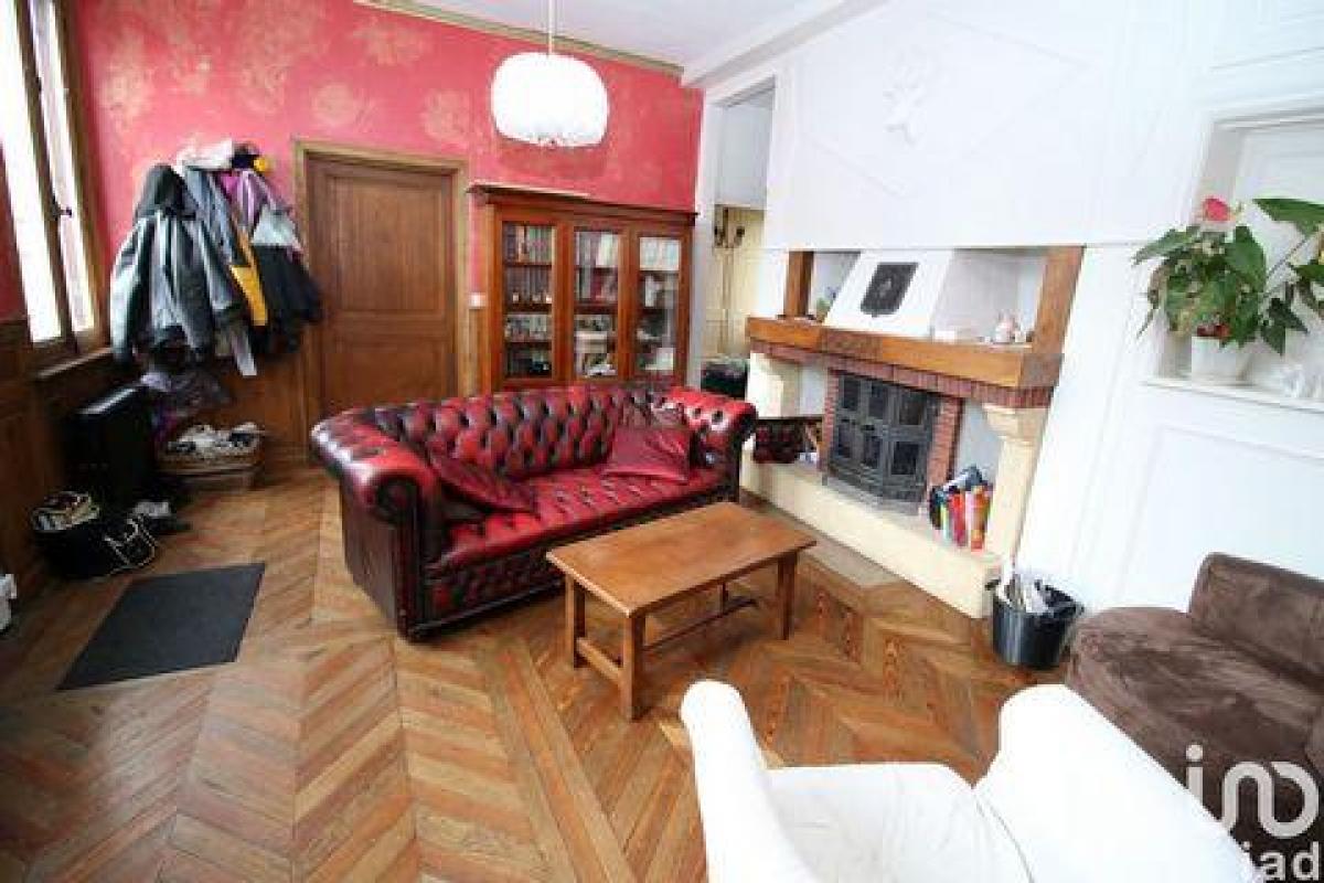 Picture of Home For Sale in Flixecourt, Picardie, France