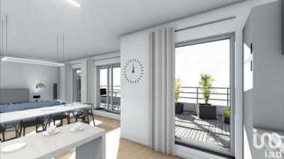 Condo For Sale in Corbie, France