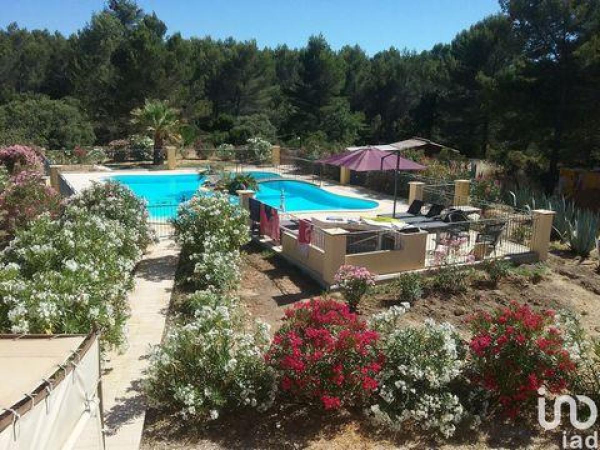 Picture of Home For Sale in Signes, Provence-Alpes-Cote d'Azur, France