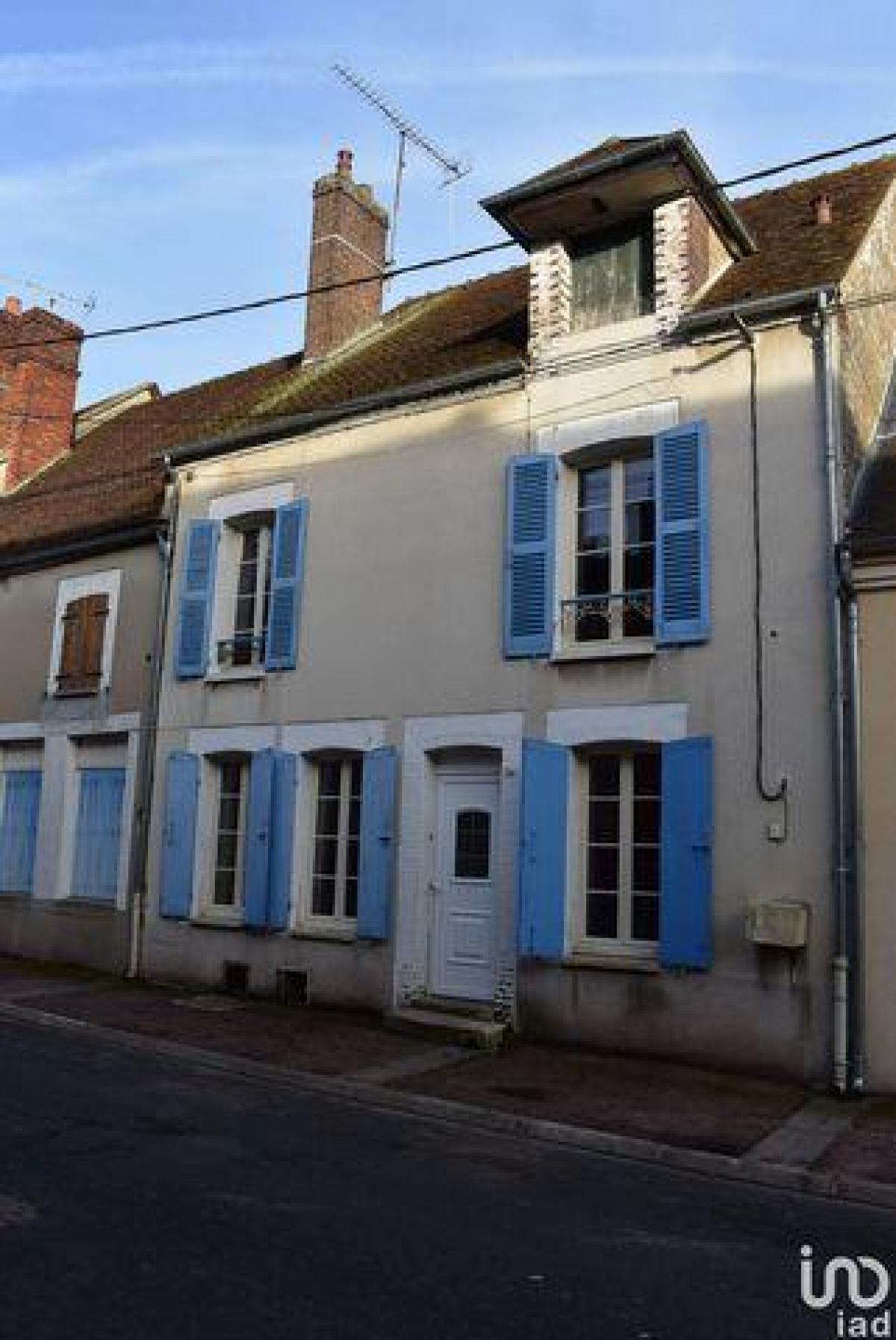 Picture of Home For Sale in Bagneaux, Bourgogne, France