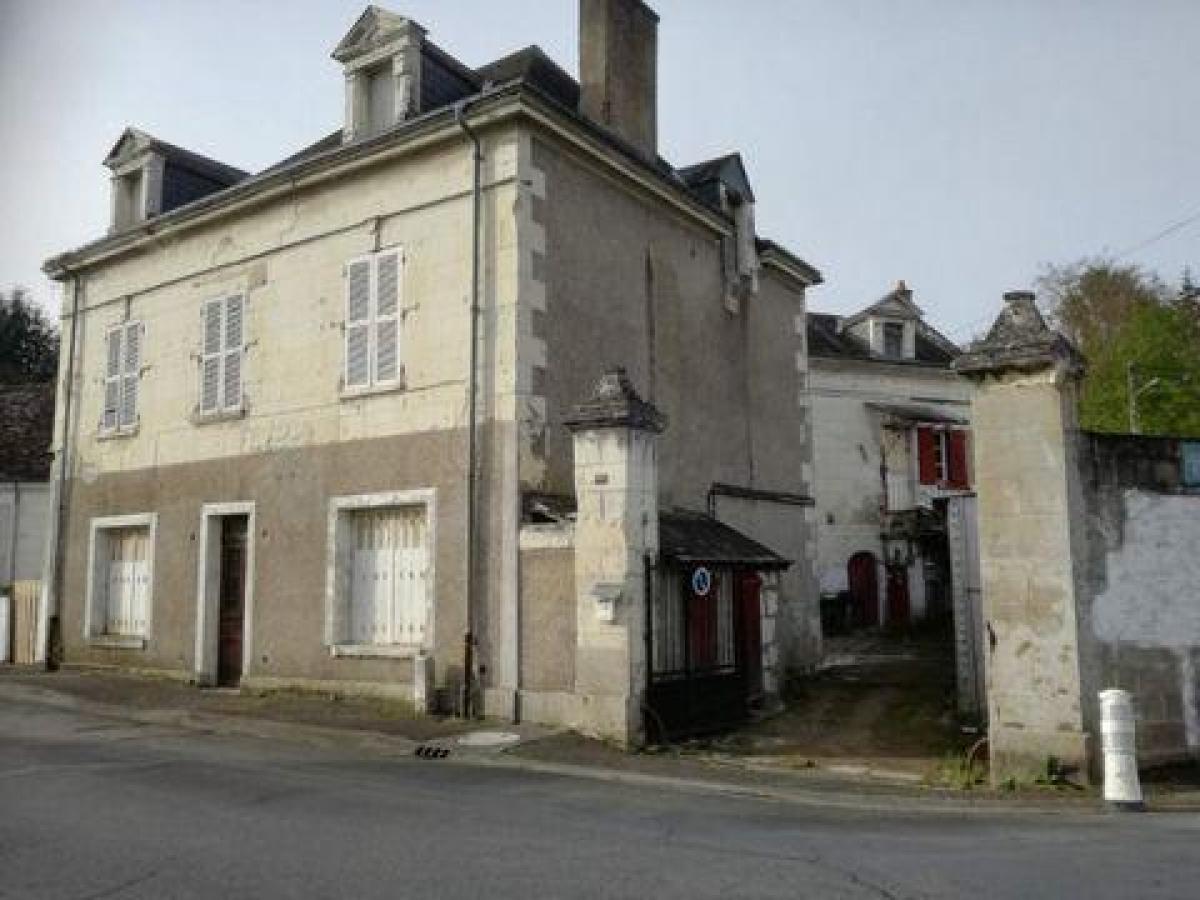 Picture of Home For Sale in Saint-Aignan, Centre, France