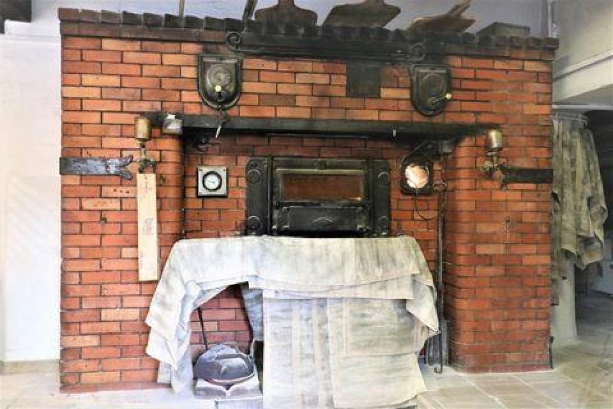 Picture of Office For Sale in Robion, Provence-Alpes-Cote d'Azur, France