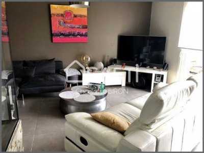 Home For Sale in Libourne, France