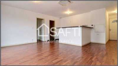 Apartment For Sale in Gradignan, France