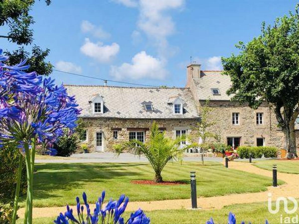 Picture of Home For Sale in Paimpol, Bretagne, France