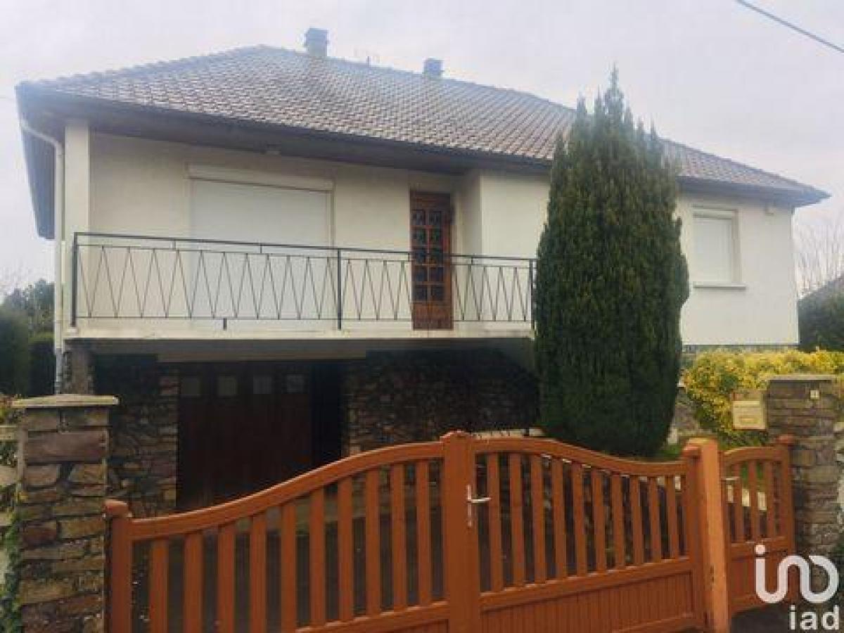 Picture of Home For Sale in Formerie, Picardie, France