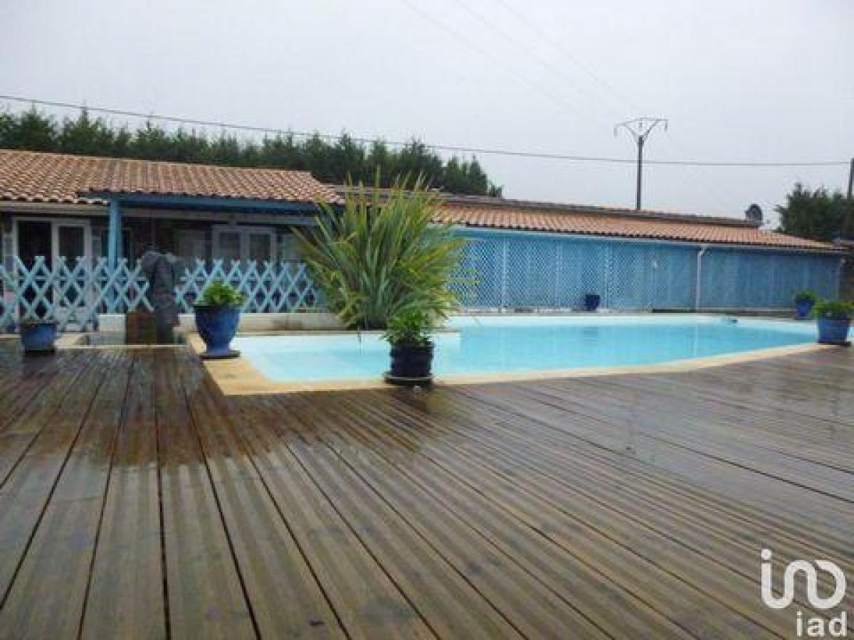 Picture of Home For Sale in Begadan, Aquitaine, France