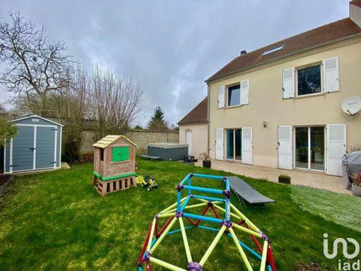 Picture of Home For Sale in Dourdan, Centre, France