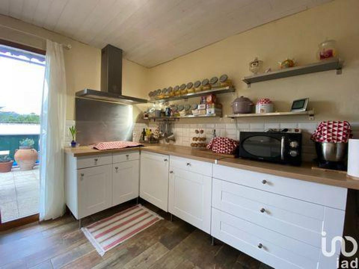 Picture of Home For Sale in Hyeres, Cote d'Azur, France