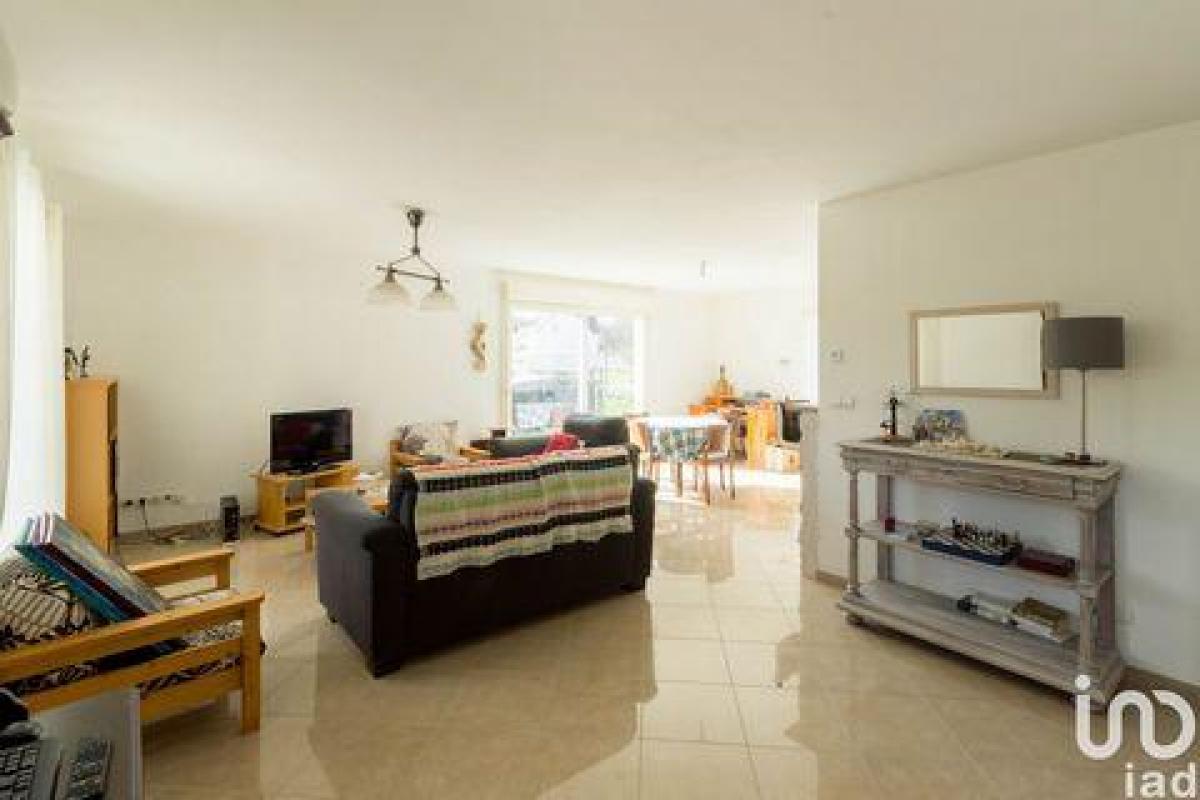 Picture of Home For Sale in Longchamp, Centre, France