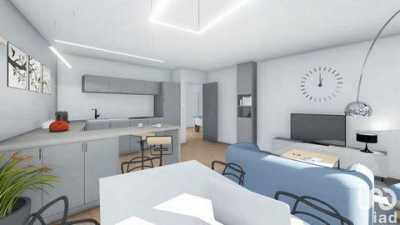 Condo For Sale in Corbie, France