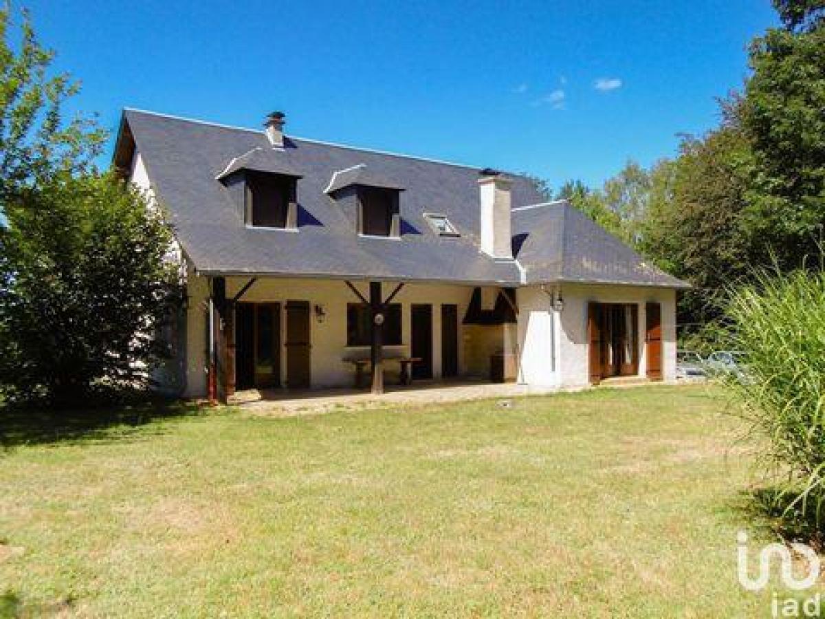 Picture of Home For Sale in Treignac, Limousin, France
