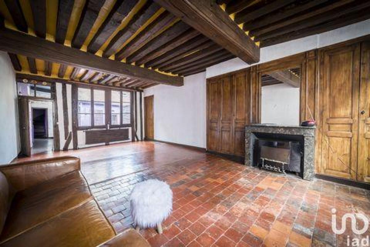 Picture of Home For Sale in Auxerre, Bourgogne, France