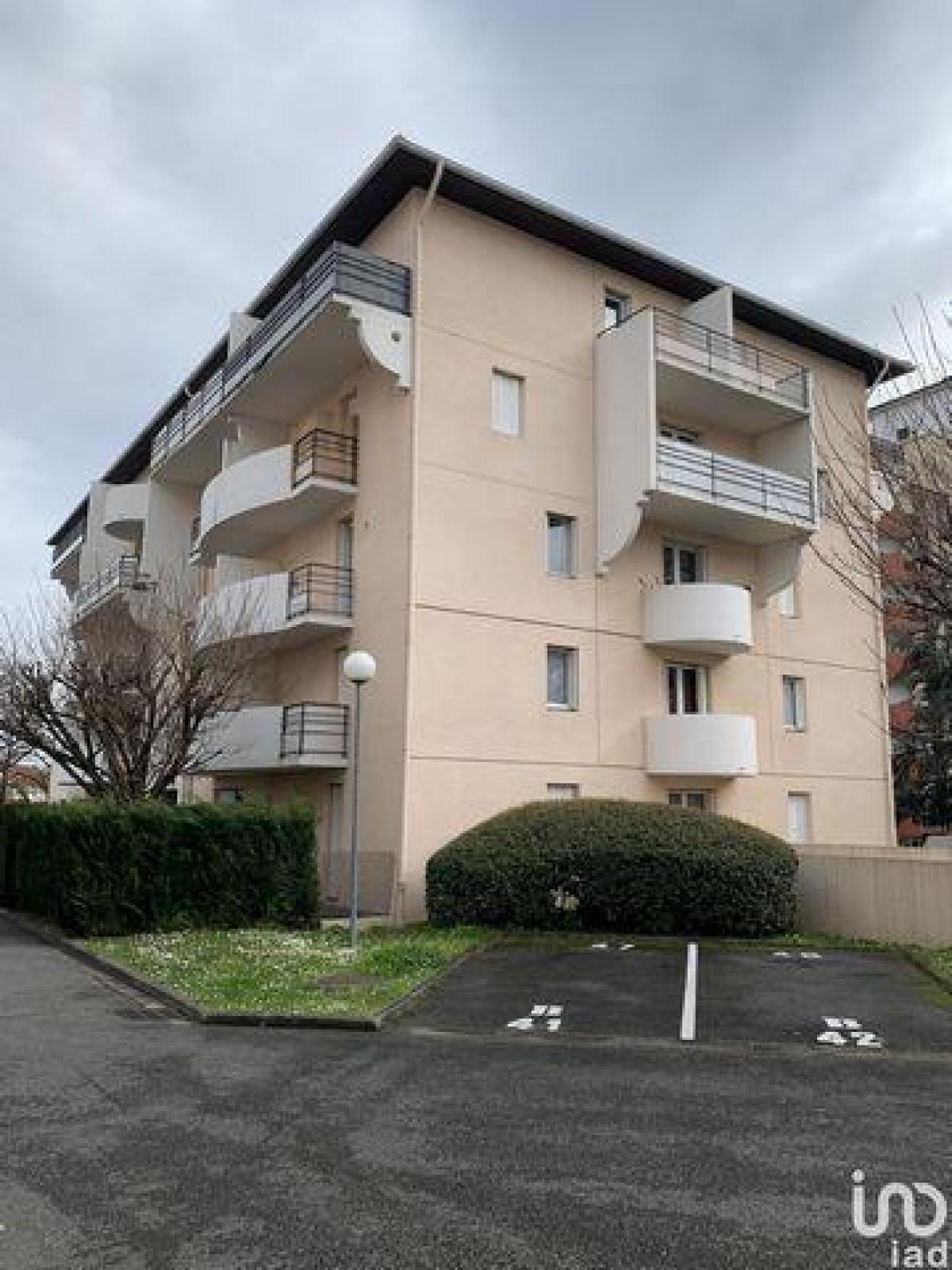 Picture of Apartment For Sale in Pau, Aquitaine, France