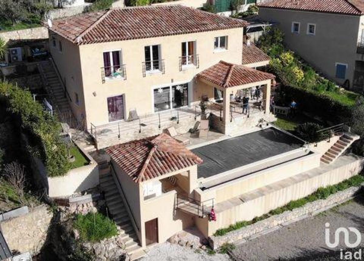 Picture of Home For Sale in Draguignan, Provence-Alpes-Cote d'Azur, France