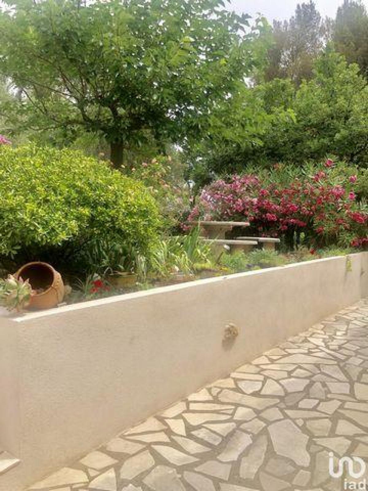 Picture of Home For Sale in SIX FOURS LES PLAGES, Cote d'Azur, France