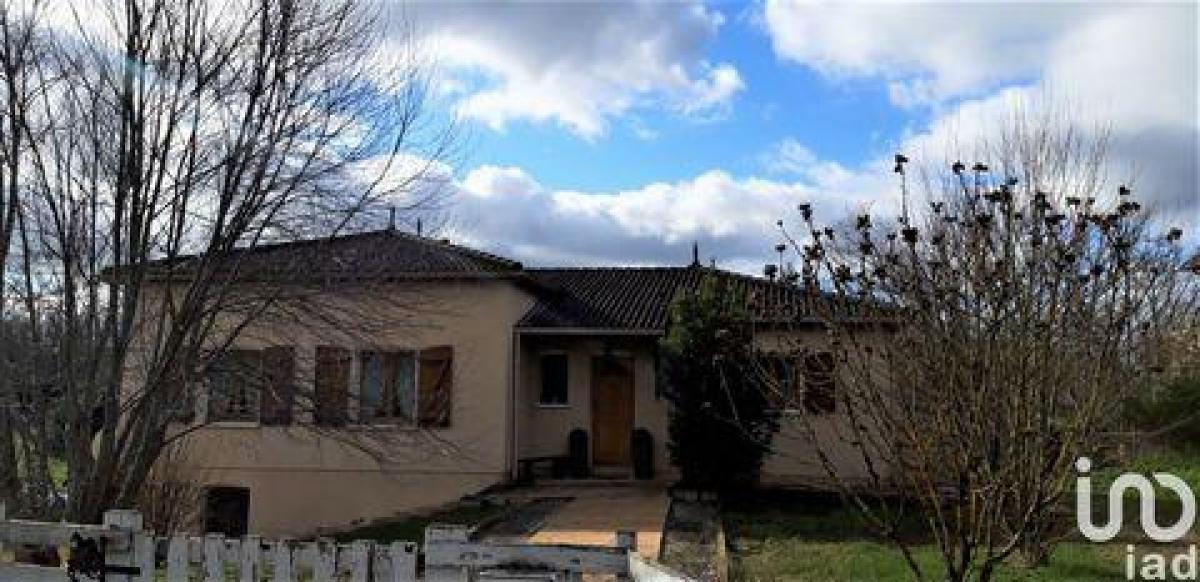 Picture of Home For Sale in Gourdon, Auvergne, France