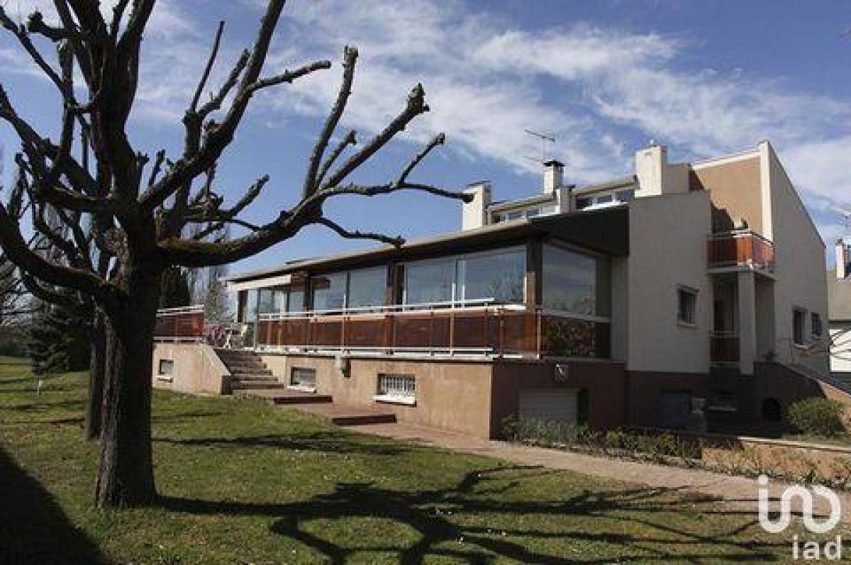 Picture of Home For Sale in Amilly, Centre, France