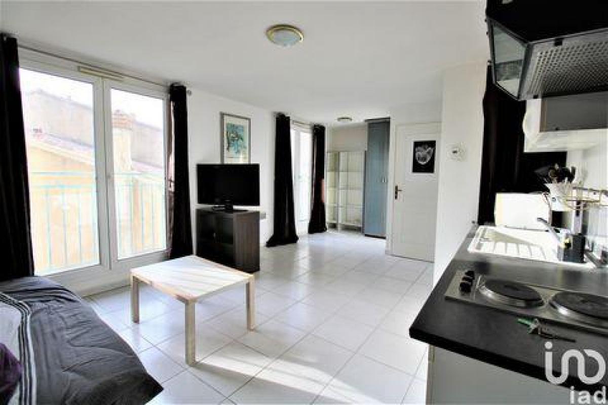 Picture of Condo For Sale in PIERREFEU DU VAR, Cote d'Azur, France