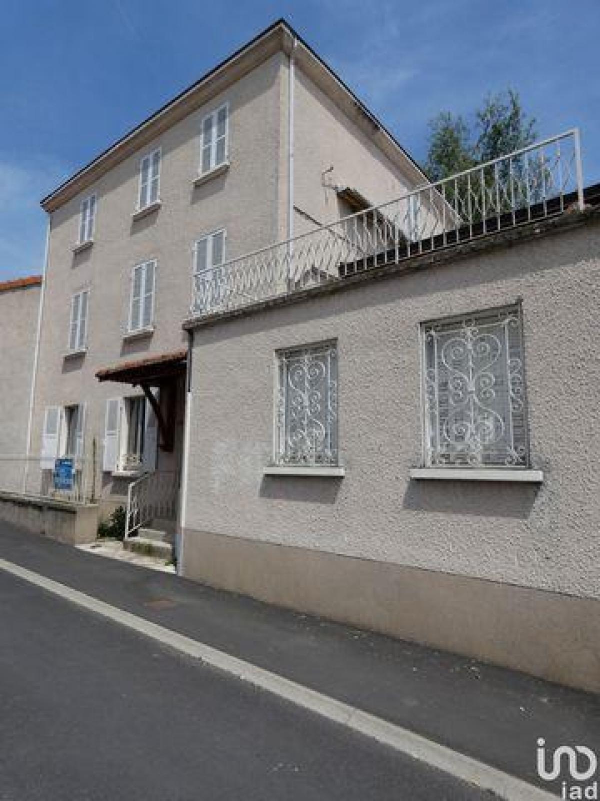 Picture of Home For Sale in Langeac, Auvergne, France