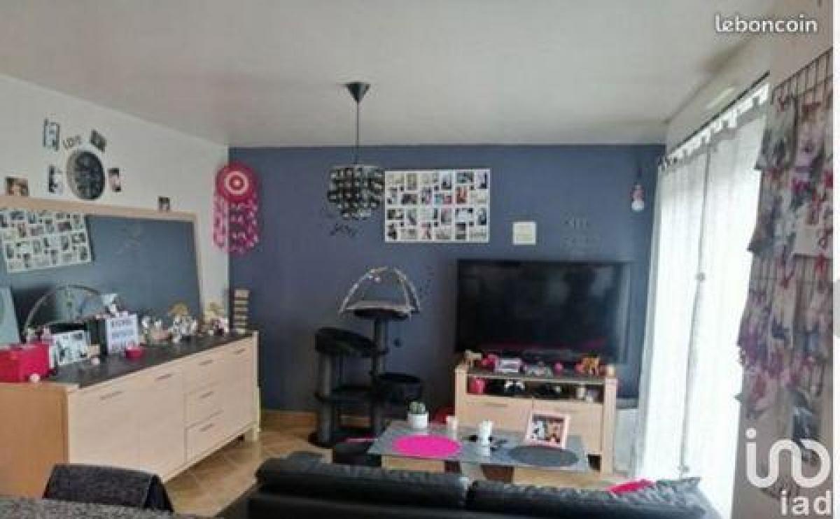 Picture of Condo For Sale in Doullens, Picardie, France