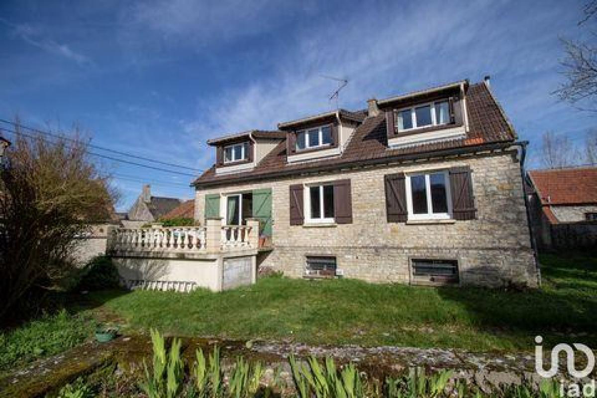 Picture of Home For Sale in Pithiviers, Centre, France