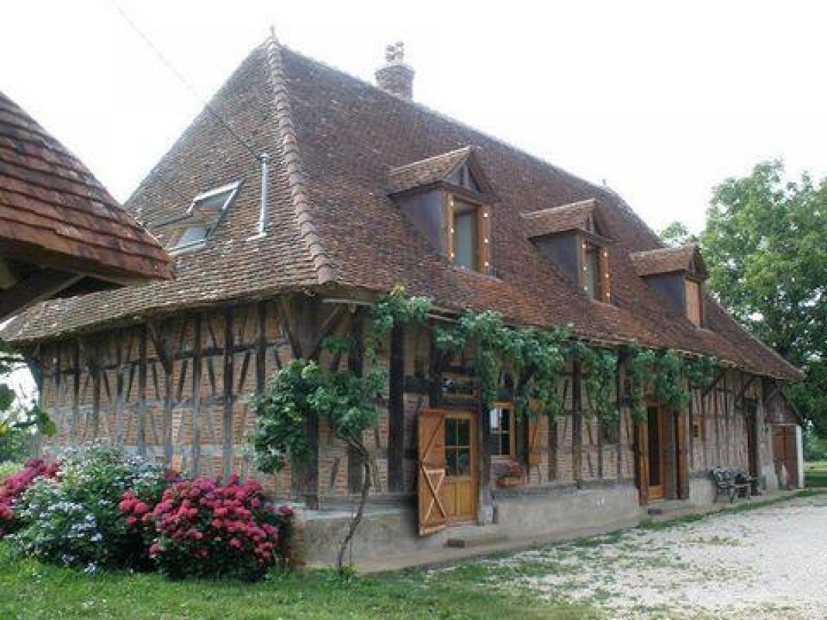 Picture of Home For Sale in Beaune, Bourgogne, France