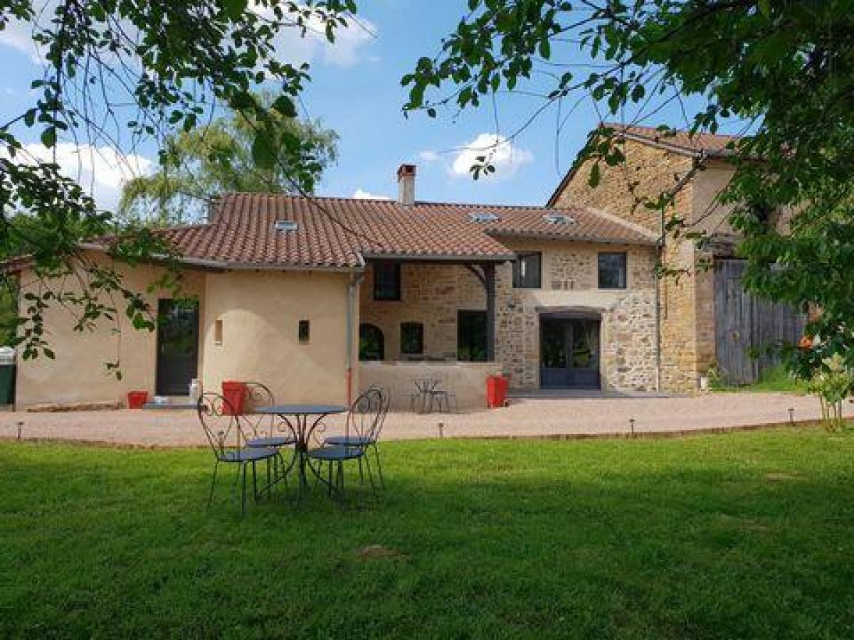 Picture of Home For Sale in Cluny, Bourgogne, France