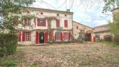 Home For Sale in Libourne, France