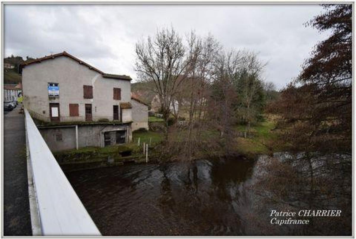 Picture of Home For Sale in Pontaumur, Auvergne, France