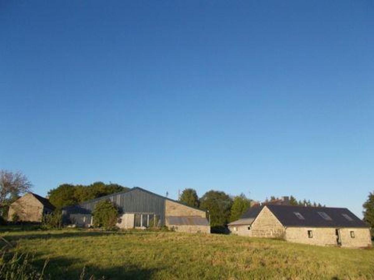 Picture of Home For Sale in Glomel, Bretagne, France