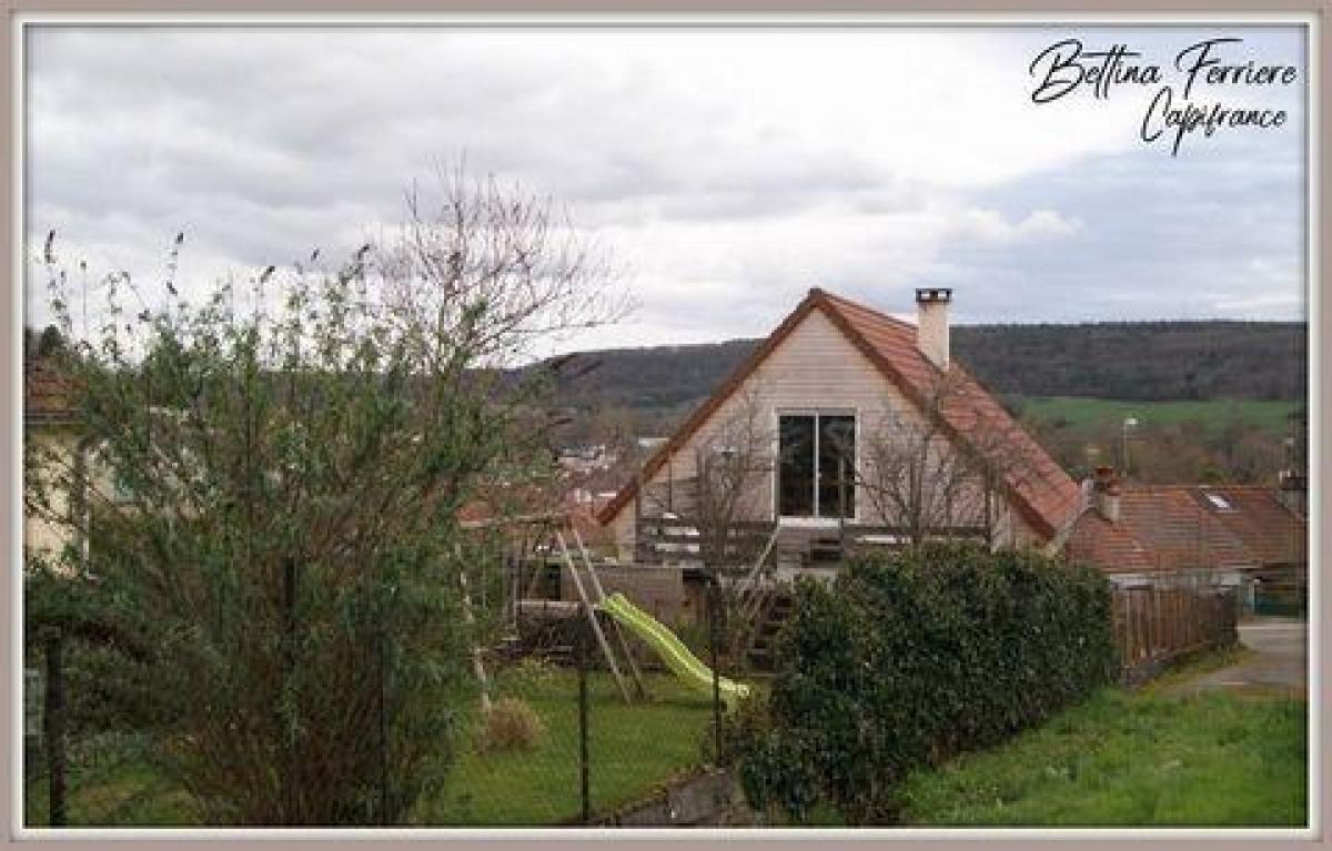 Picture of Home For Sale in Montbard, Bourgogne, France