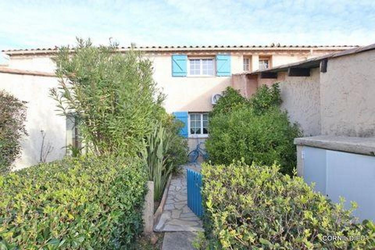 Picture of Home For Sale in Frejus, Cote d'Azur, France