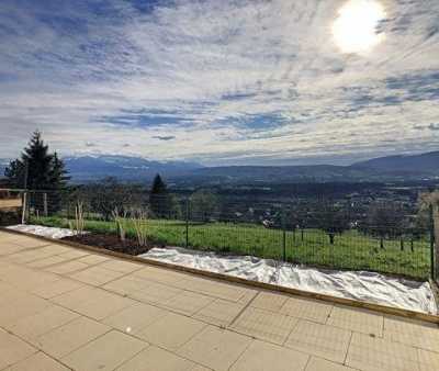 Condo For Sale in Lucinges, France