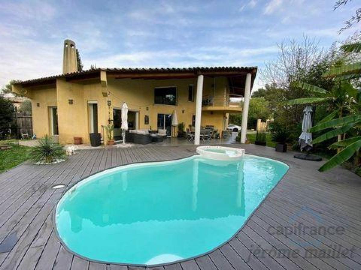 Picture of Home For Sale in Le Cannet, Cote d'Azur, France