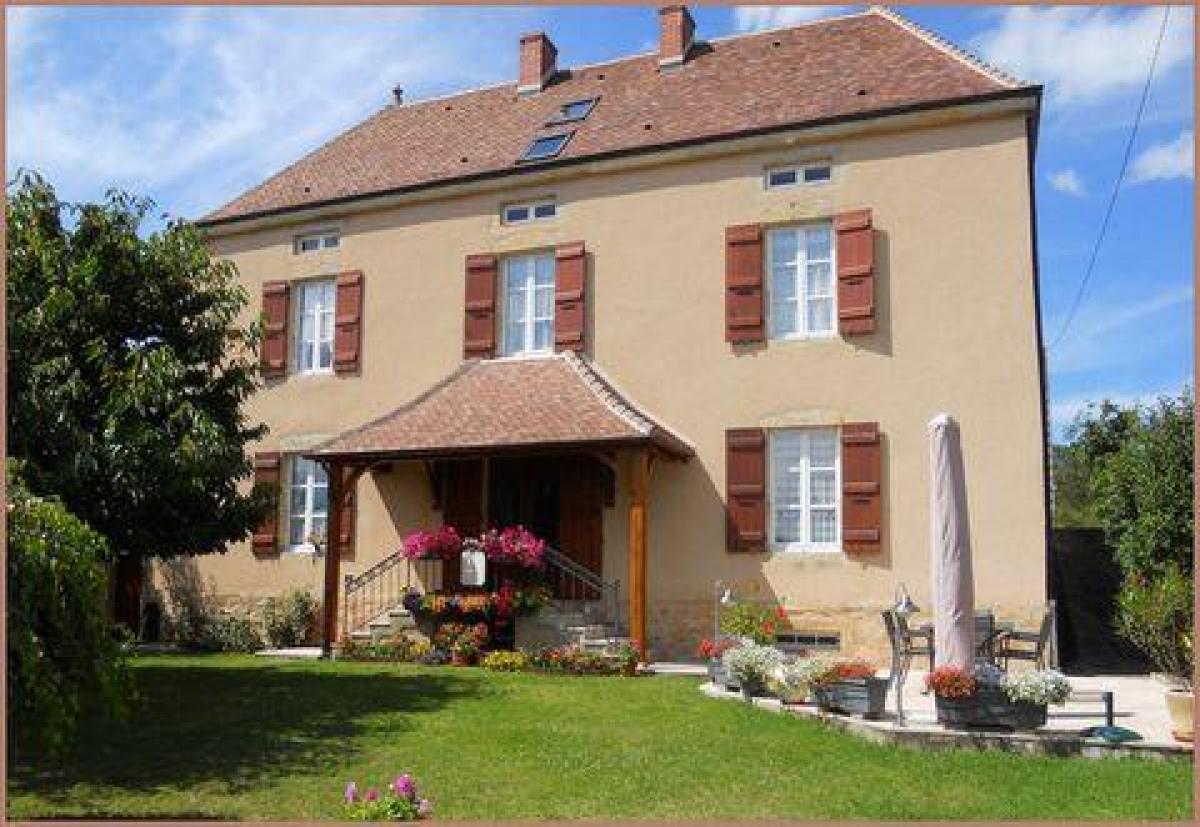 Picture of Home For Sale in Cluny, Bourgogne, France