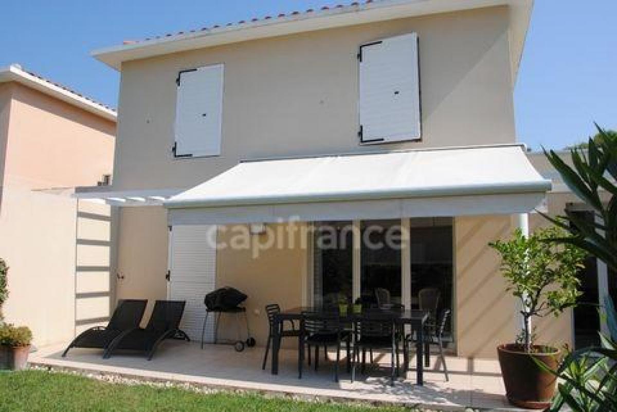 Picture of Home For Sale in LA ROQUETTE SUR SIAGNE, Cote d'Azur, France