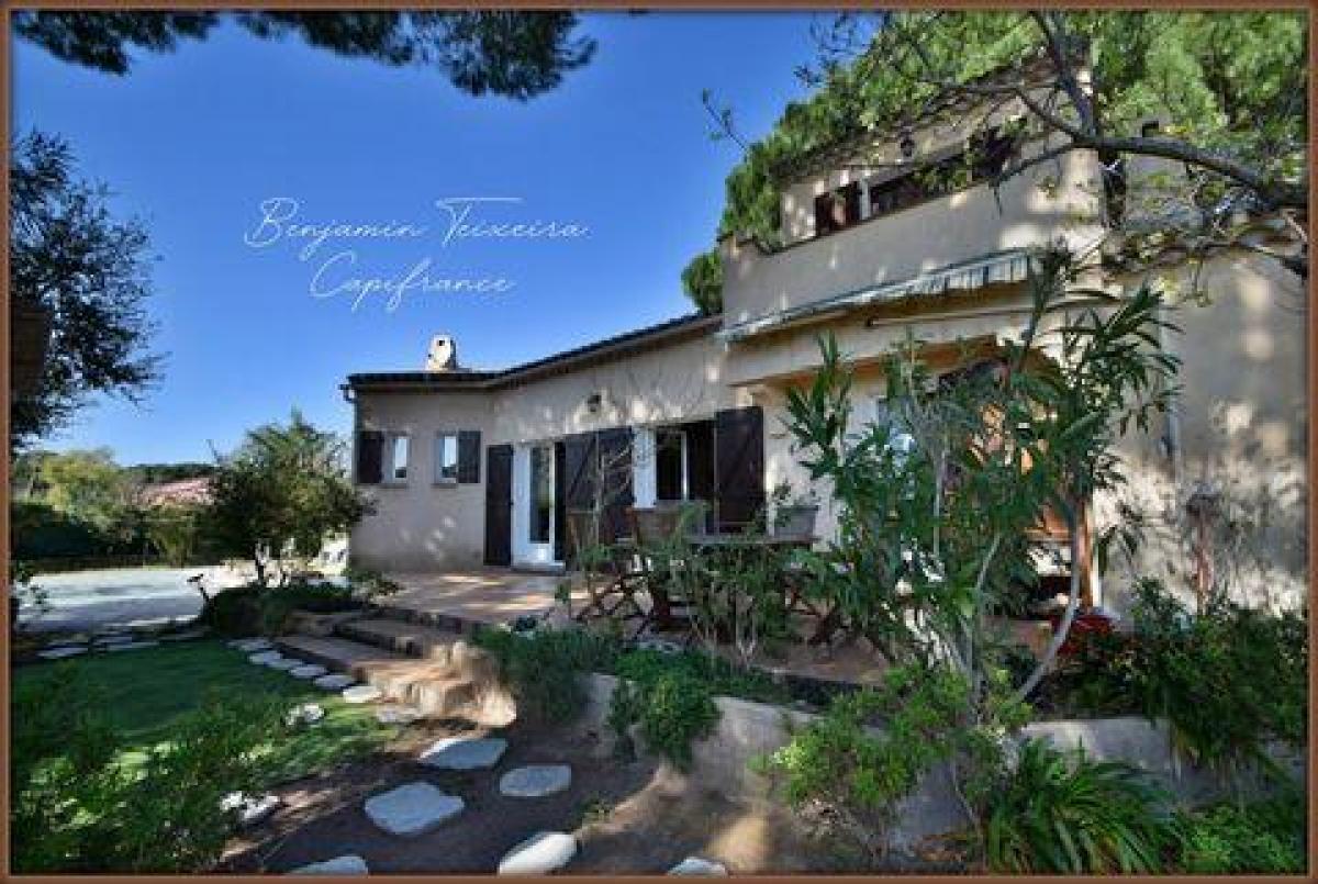 Picture of Home For Sale in Frejus, Cote d'Azur, France