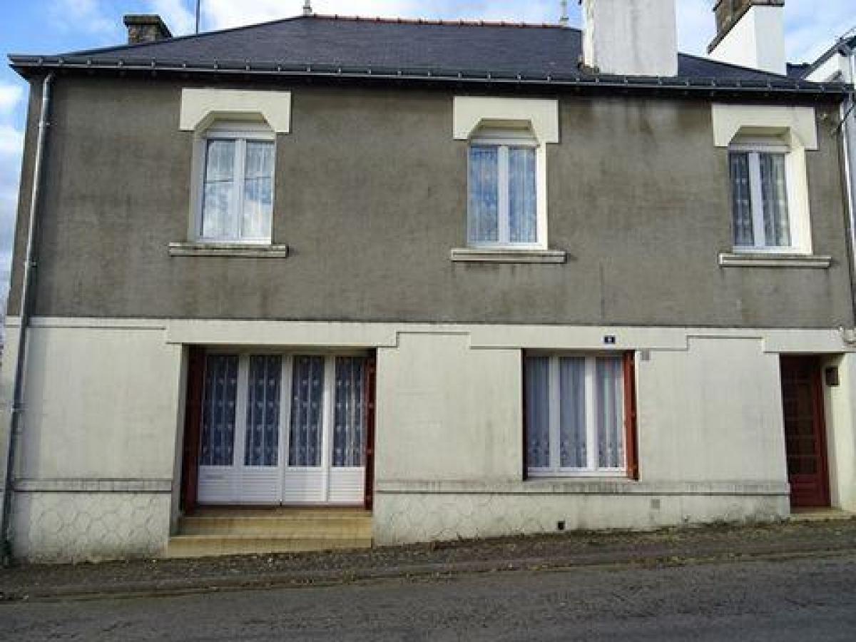 Picture of Home For Sale in Cleguerec, Morbihan, France