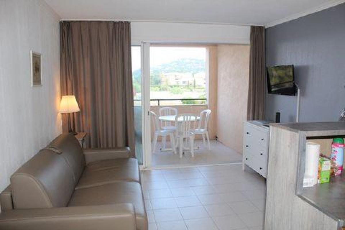 Picture of Condo For Sale in GASSIN, Cote d'Azur, France