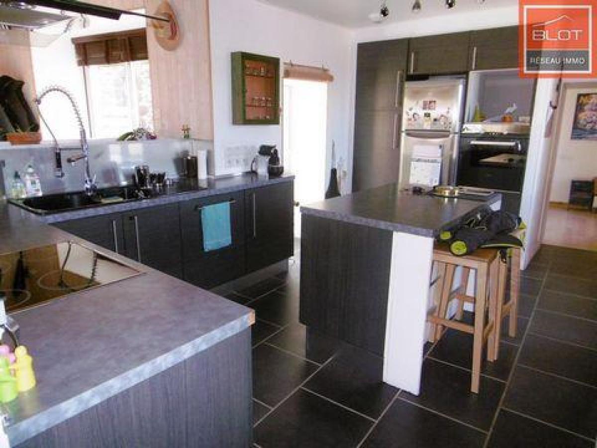 Picture of Home For Sale in Issoire, Auvergne, France