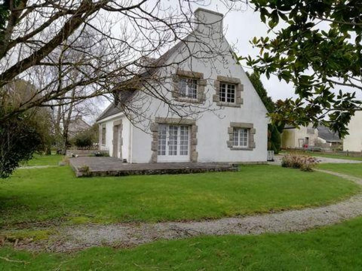 Picture of Home For Sale in Baden, Bretagne, France