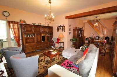 Farm For Sale in Soissons, France
