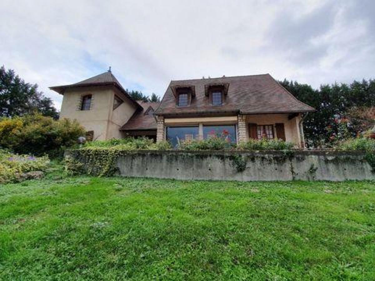 Picture of Home For Sale in Vichy, Auvergne, France
