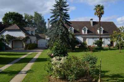 Retail For Sale in Pau, France